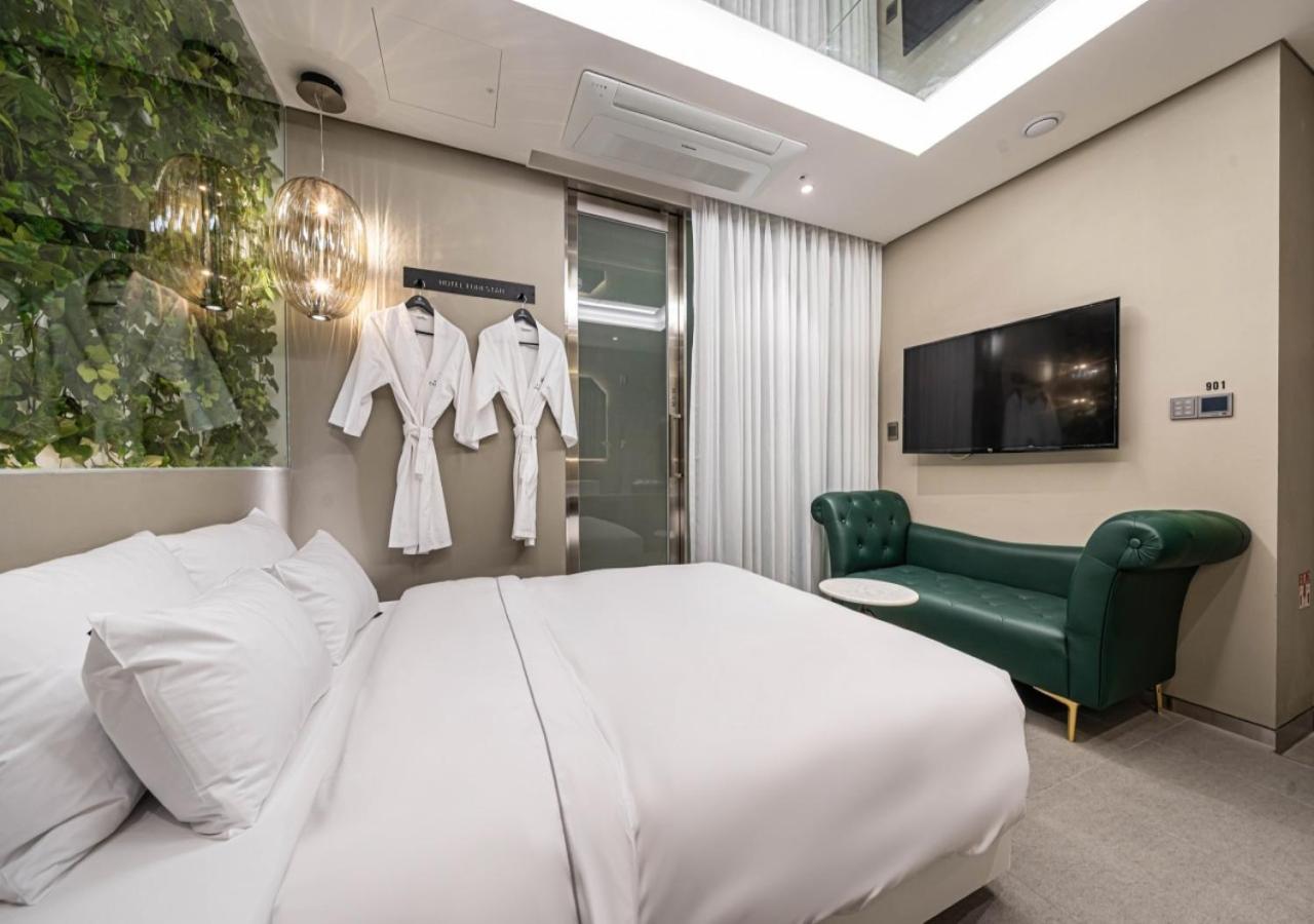 Forestar Hotel Сеул Екстериор снимка